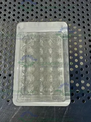 NEW CASE OF 50 - VWR 10861-700 TISSUE CULTURE PLATES 24 WELL, STERILIZED