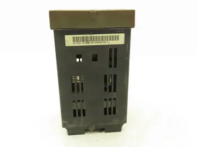 Honeywell UDC3300 Digital Temperature Controller DC330B-KE-000-10-000000-00-0