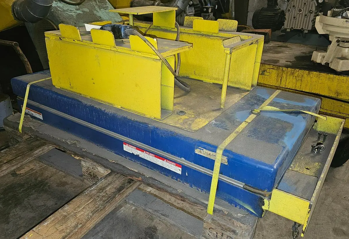 USED 2005 VESTIL EHLT-2448-3-43