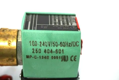 NEW ASCO 8320P182 SOLENOID VALVE