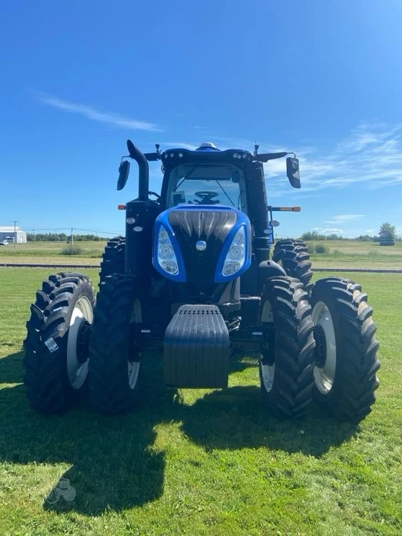 New | in-Stock 2025 NEW HOLLAND T8.385 Agricultural Tractors Maine US | Beauregard Equipment #1511355