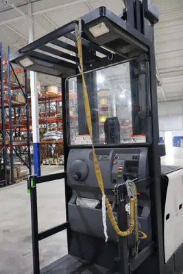 CROWN SP3420-30 STAND-UP ELECTRIC ORDER PICKER LIFT TRUCK | Levy Recovery Group (13)