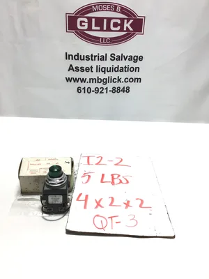 General Electric CR104PLT18G Pushbutton Light