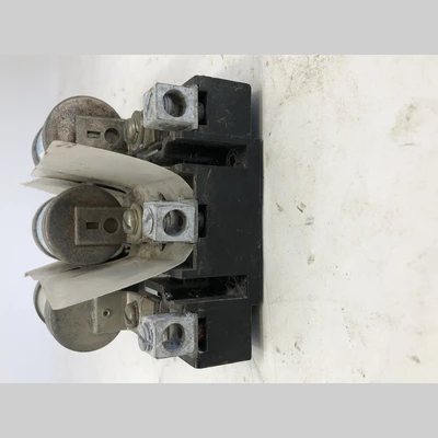 Cutler-Hammer Fuse Holder