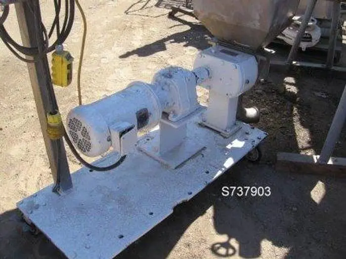 Used APV CREPACO R6 Positive Displacement Pumps California US | Machinery & Equipment #138274