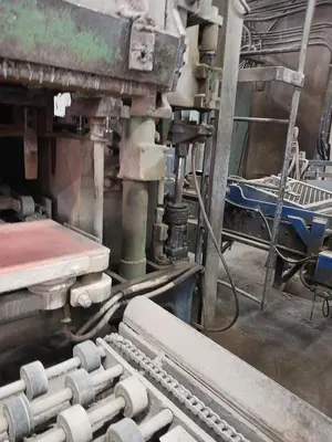 Used 1985 COLUMBIA 22 PIT STYLE Block Making Machines Quebec CA | DIT Equip #1412428