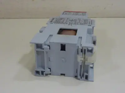 USED ALLEN BRADLEY 100S-C09DJ14C SER A