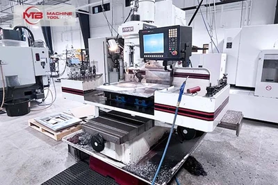 Used 2004 FRYER MB-15 Vertical Mills Illinois US | Machinery Marketing International #378934