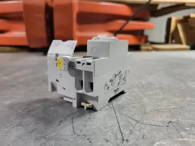 NEW SCHNEIDER ELECTRIC VIGI C60