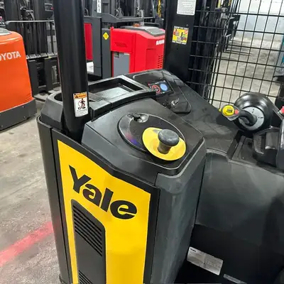 Used 2022 Yale NR045EC Reach Trucks New York US | United Lift #1518218