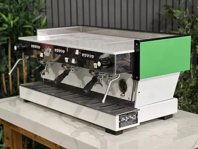 USED LA MARZOCCO LINEA CLASSIC