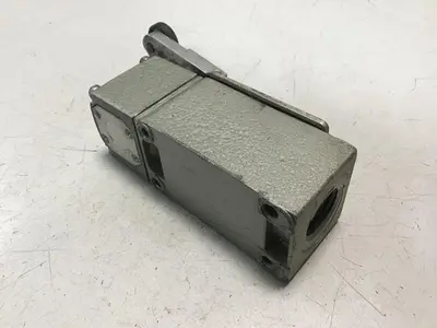 USED TELEMECANIQUE C2JK05