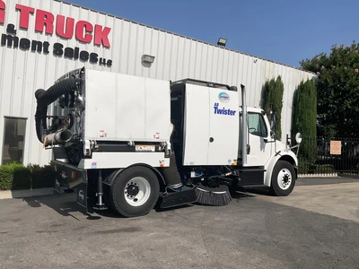 Used 2017 FREIGHTLINER M2 Street Sweeper California US | Big Truck & Equipment #1412301