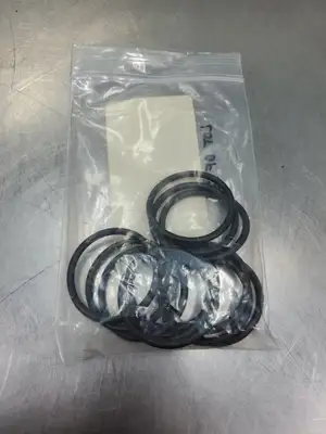 Milton Roy 4080095131 O-Ring Parker 2-222 Buna N, Lot of 12. 6B-26