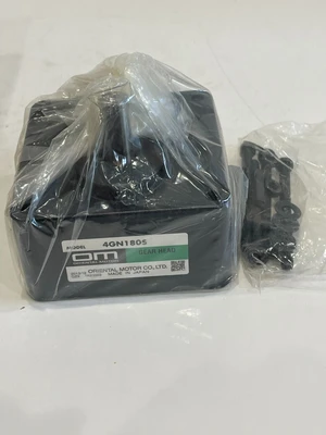 NEW ORIENTAL MOTOR 4GN180S GEARHEAD PARALLEL SHAFT