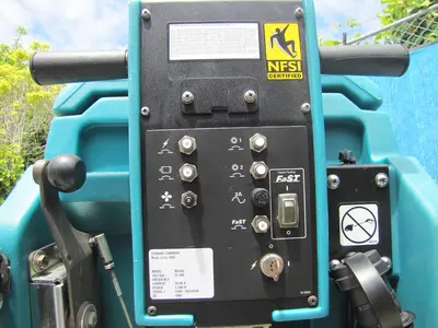 USED TENNANT M5400