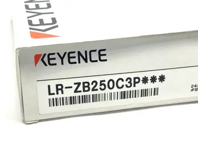 USED KEYENCE SELF-CONTAINED CMOS DISTANCE BASED LASER SENSOR, 3-PIN 250MM