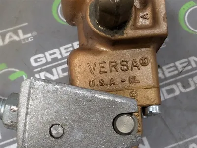 Versa Valves VAT-3303-111 3-Way Directional Control Valve Used