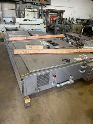 Whallon High Speed Bright Can Palletizer