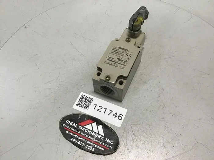 Used YAMATAKE LJA10-11A21N-003 Relays & Switches Michigan US | Ideal Machinery #578904