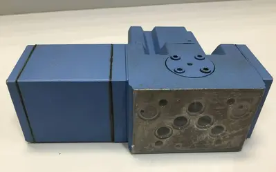 USED MOOG D661-5009