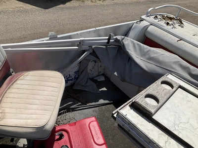 USED 1979 CREST 29-22