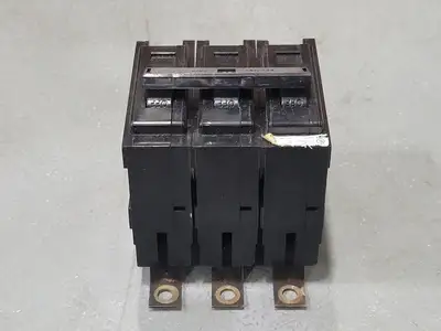 USED CUTLER-HAMMER BAB3030H