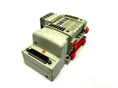 VV5QC11-04N3FD2 | SMC  D-Sub Manifold 4 Station w/ VQ1400N-51 Pneumatic Valves - Used