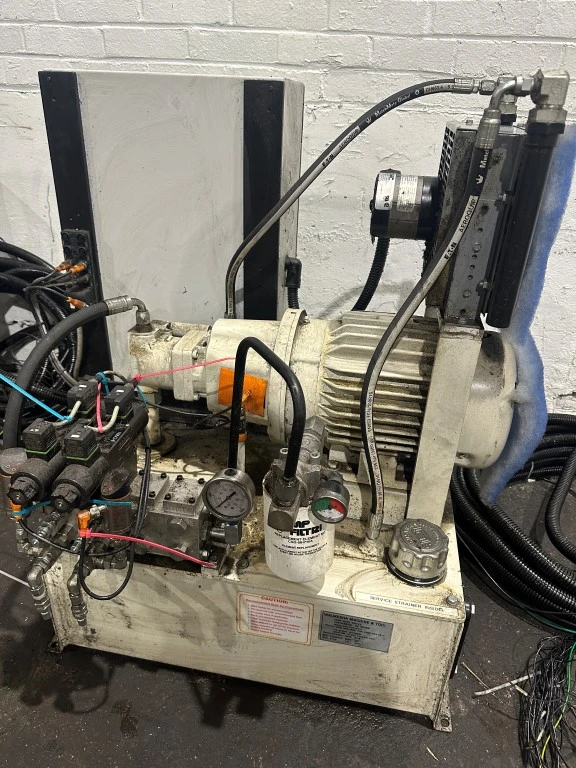 NACHI PVS-0B-8N3-E30 5HP HYDRAULIC SYSTEM