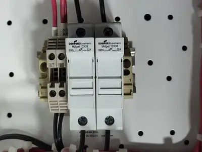Used EATON SVX007A1-5A4N1 Switchgears British Columbia CA | Lenmark #240171