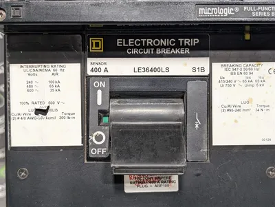 400A Square D LE36400LS Electronic Trip Circuit Breaker 600VAC No Plug Used