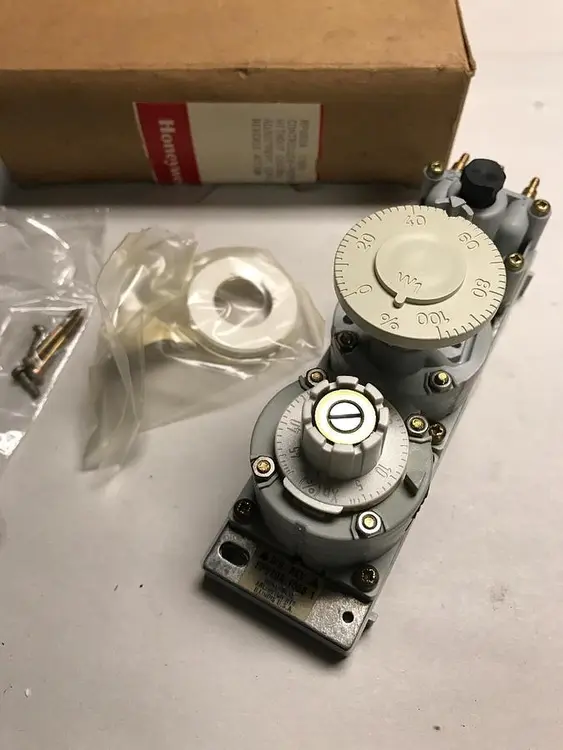 Used HONEYWELL RP9204 1058 Industrial Controls Ohio US | Surplus Asset Holdings #1236287