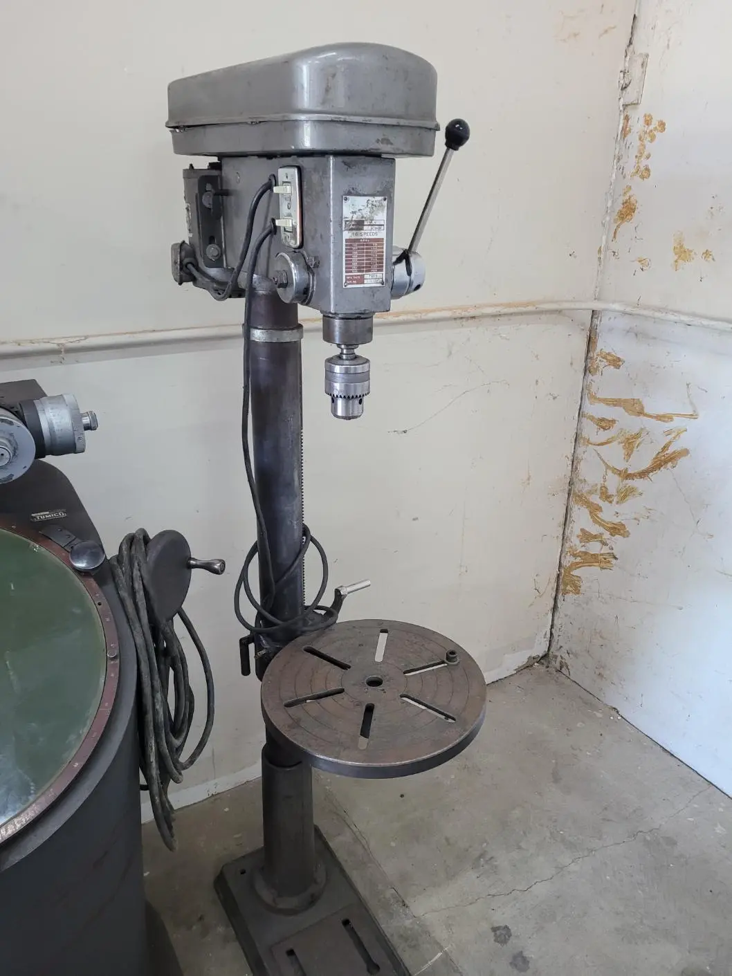 Used 1979 DURACRAFT FM-1617 Drilling & Tapping Centers Oregon US | MD Equipment Services LLC #1486107