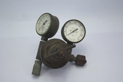 Used Natinal Cylinder Gas Company G17S Air Pressure Regulators California US | Davliegogo LLC #1705760