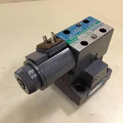 USED VICKERS DG4V-3S-2AL-M-U-HL7-60-EN490