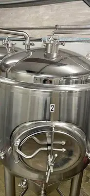 USED APEX BREWING SUPPLY 5BBL FV