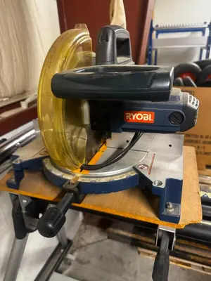 Used _UNKNOWN_ _UNKNOWN_ Double Miter Saws Ohio US | Myron Bowling Auctioneers Inc #1504268