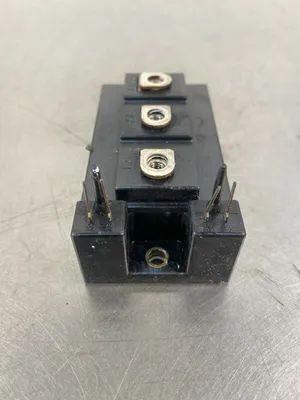 Fuji 2MBI200NR-060A-01 200A 600V IGBT FUJI MODULE 4B