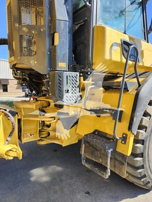USED 2024 BELL B30E