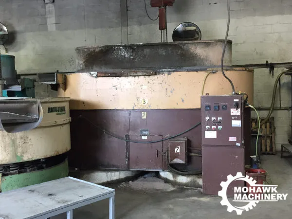 30 CU.FT. ROSEMONT "RFO 14-30" OVAL TUB-TYPE VIBRATORY DEBURRER w/20 HP MOTOR