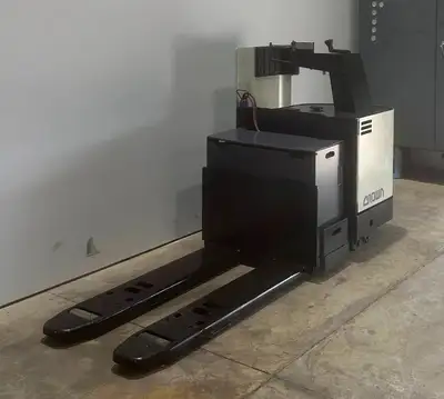 Used 2002 Crown PR3020-60 Electric Pallet Trucks New York US | United Lift #1446687