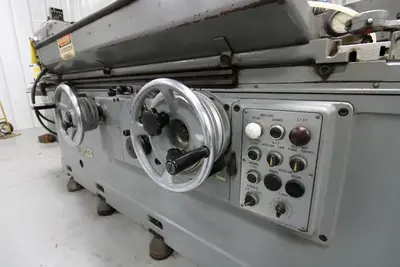 USED 1984 TOYODA GUP 28-100