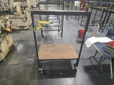 (1)Rolling Pallet Stand