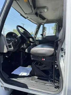 Used 2016 INTERNATIONAL 4300 Box trucks California US | Commerce Truck Equipment Sales #1548308