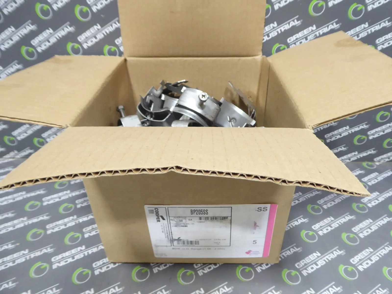 Box of 50 Cooper BP205SS Stainless Steel B-Line P Clamps 1.500" to 2.050" New NIB