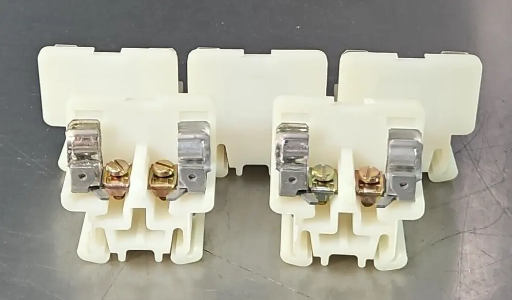 Allen-Bradley 1492-CE6 Ser. B (BOX of 5) Terminal Block loc4A14