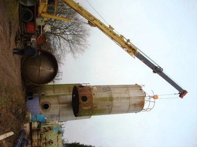45,000L S/S Vertical Enclosed Tank