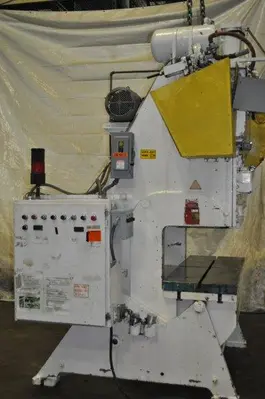 USED 1965 JOHNSON G2-60-56-22
