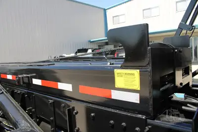 New | in-Stock 2027 PETERBILT 548 Rolloff Trucks Texas US | Roll Off Truck World #1492012