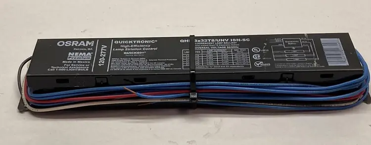 New | in-Stock OSRAM QHE 3X32T8/UNV ISN-SC Lighting | Surplus Asset Holdings #1226581